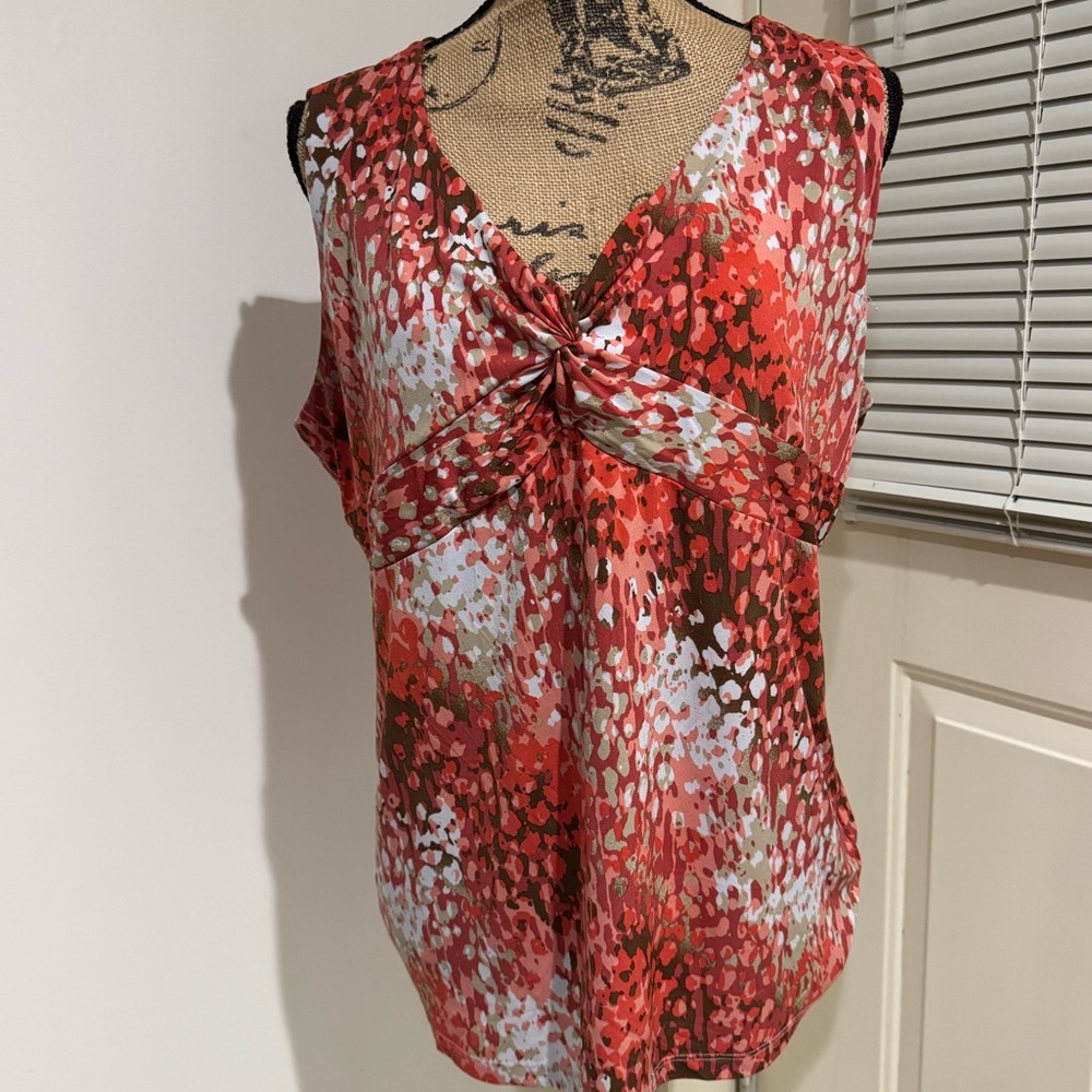 Attention orange and white sleeveless top size Extra Large